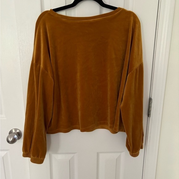 SOLD 2 piece Old Navy velour crop sweater jogger mustard set pockets XL XXL - Picture 5 of 9